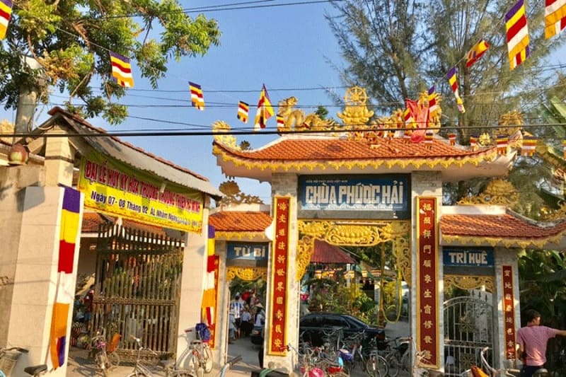 Chùa Phước Hải là địa chỉ coi bói hay ở Sài Gòn do các sư thầy thực hiện