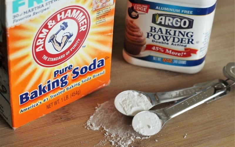 Dùng baking soda để khử vàng cho bạc