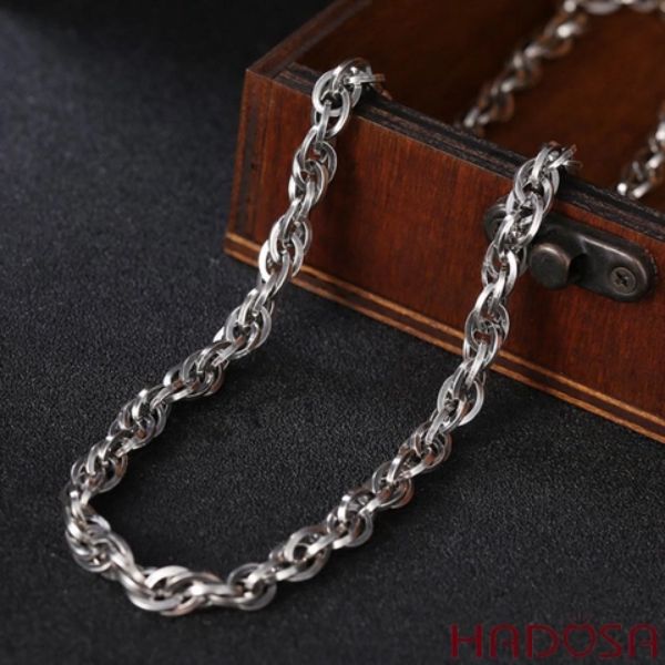 Giá cả các mẫu dây chuyền bạc đều được HADOSA cập nhật chi tiết