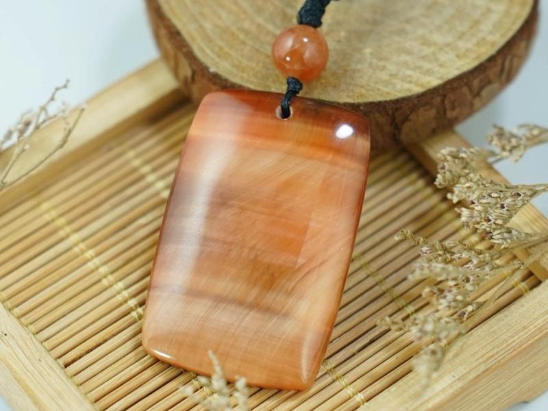 HADOSA là địa chỉ hàng đầu để sở hữu vật phẩm mắt hổ đỏ tốt