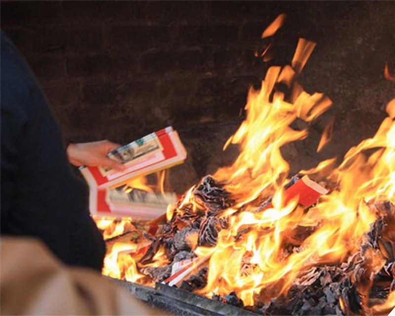 Tập tục hóa vàng là gì?