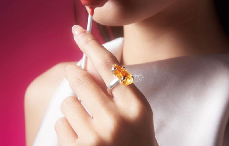 Kết hợp trang sức bạc và đá phong thuỷ để mang lại tài lộc