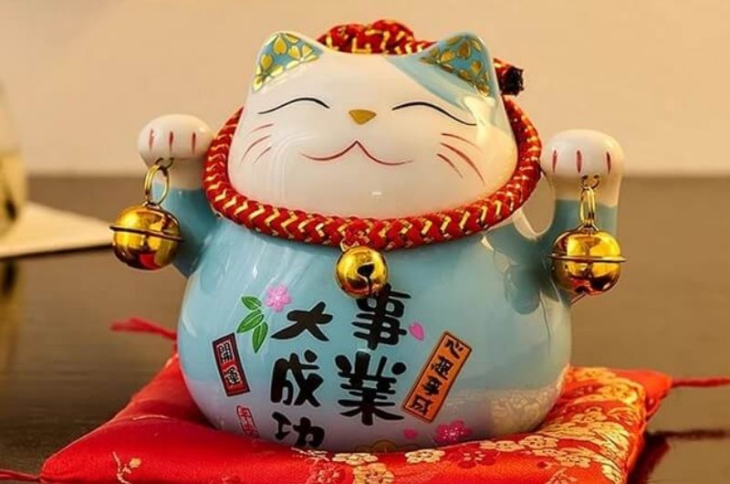 Các lưu ý khi sử dụng tượng mèo may mắn để thu hút vận may, tài lộc