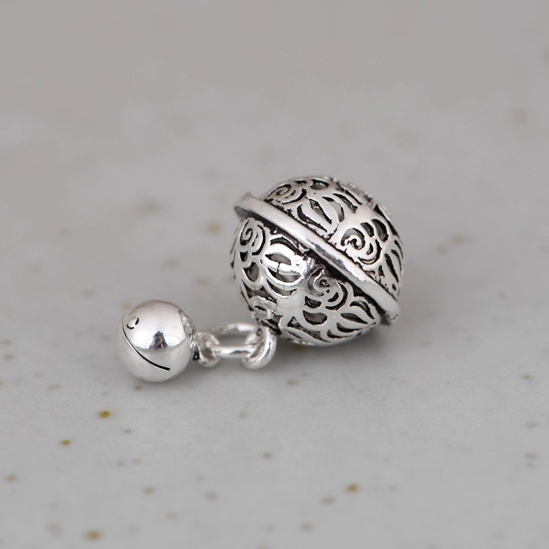 Mặt dây chuyền từ chất liệu bạc đem lại nhiều lợi ích