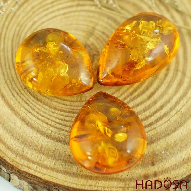 Mặt dây chuyền giọt nước đá hổ phách