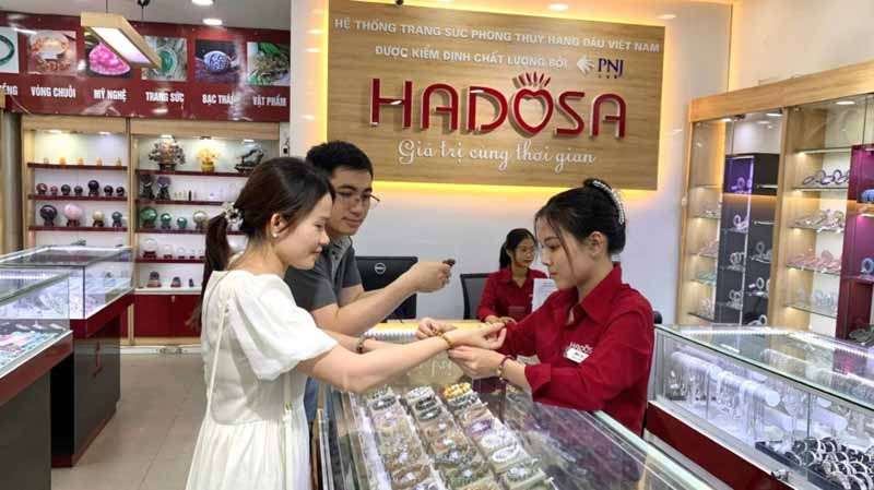 Hadosa - địa chỉ mua mặt dây chuyền hổ phách uy tín