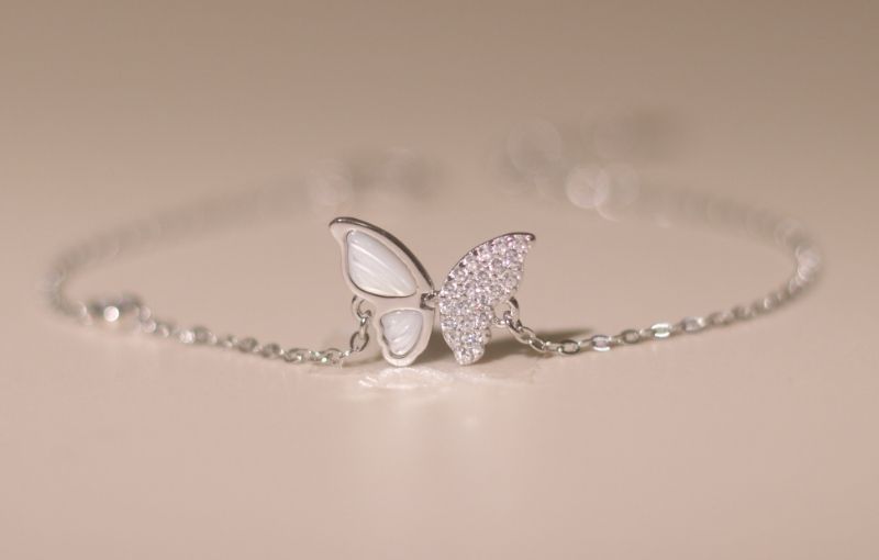 Mẫu trang sức làm từ bạc xi bạch kim