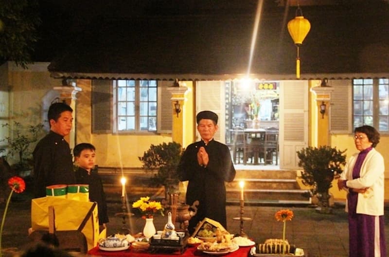 Nghi thức cúng đêm giao thừa chuẩn