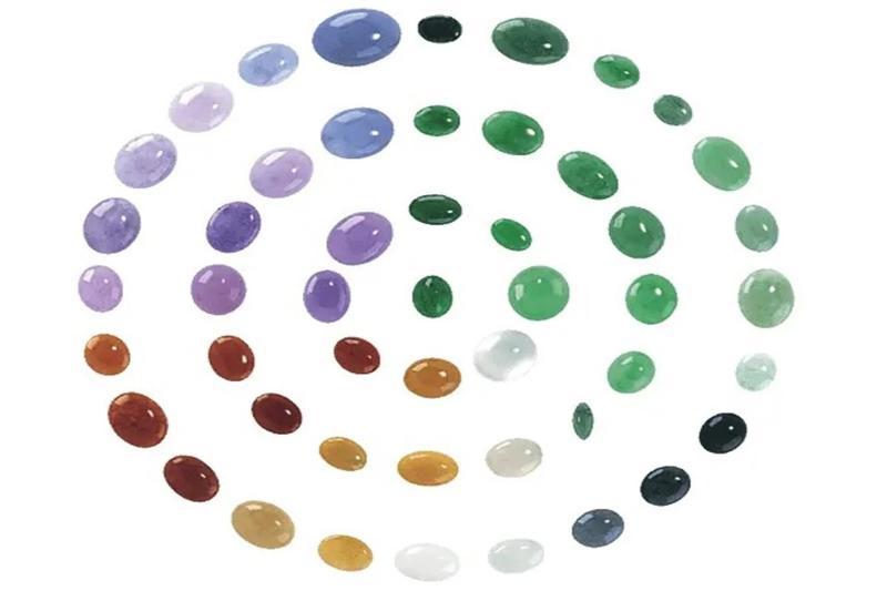 Ngọc phỉ thúy có nhiều màu khác nhau