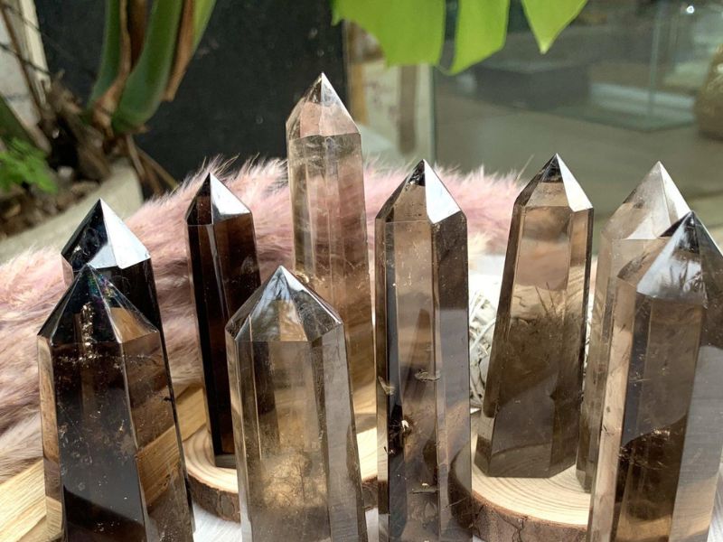 Người mệnh Hỏa không thích hợp để dùng thạch anh khói