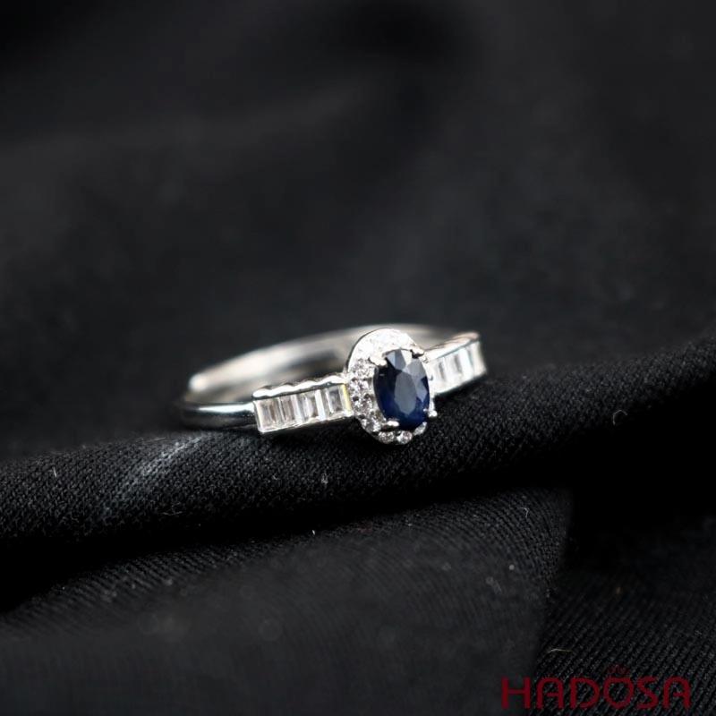 Mẫu nhẫn đá sapphire kích thước 3*5mm