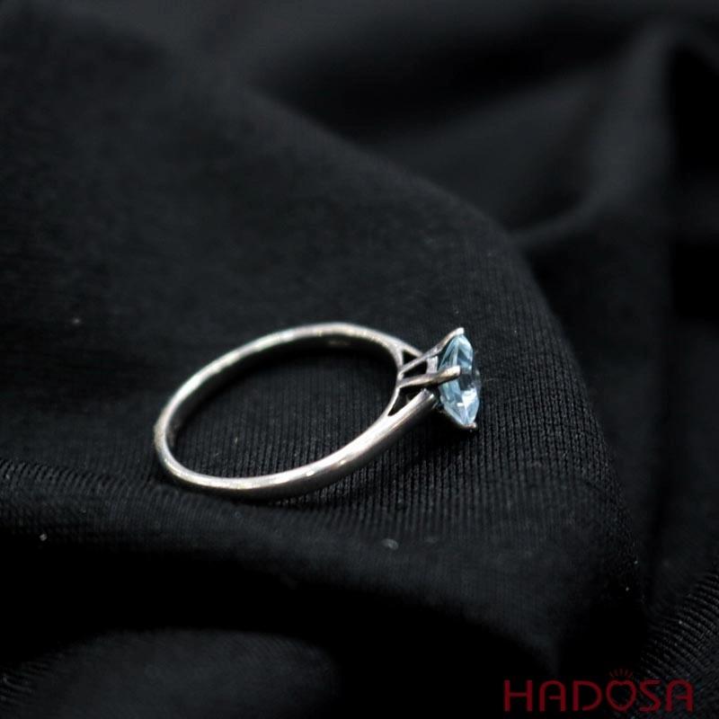 Nhẫn nữ đính đá Topaz hạt vuông nhỏ