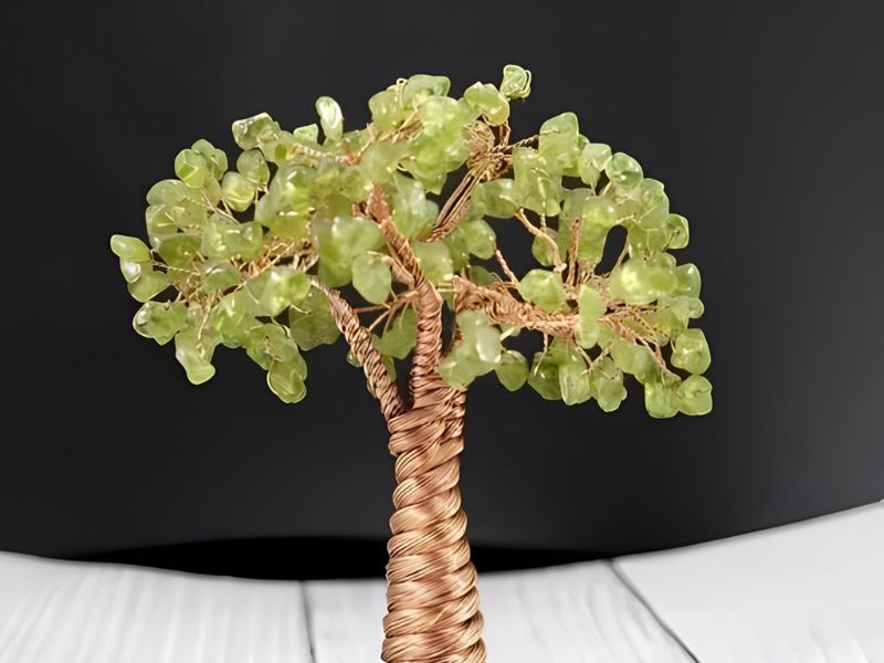 Peridot nổi tiếng với nhiều ý nghĩa và lợi ích đáng kinh ngạc