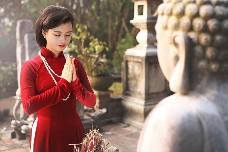 Đi chùa để cầu bình an