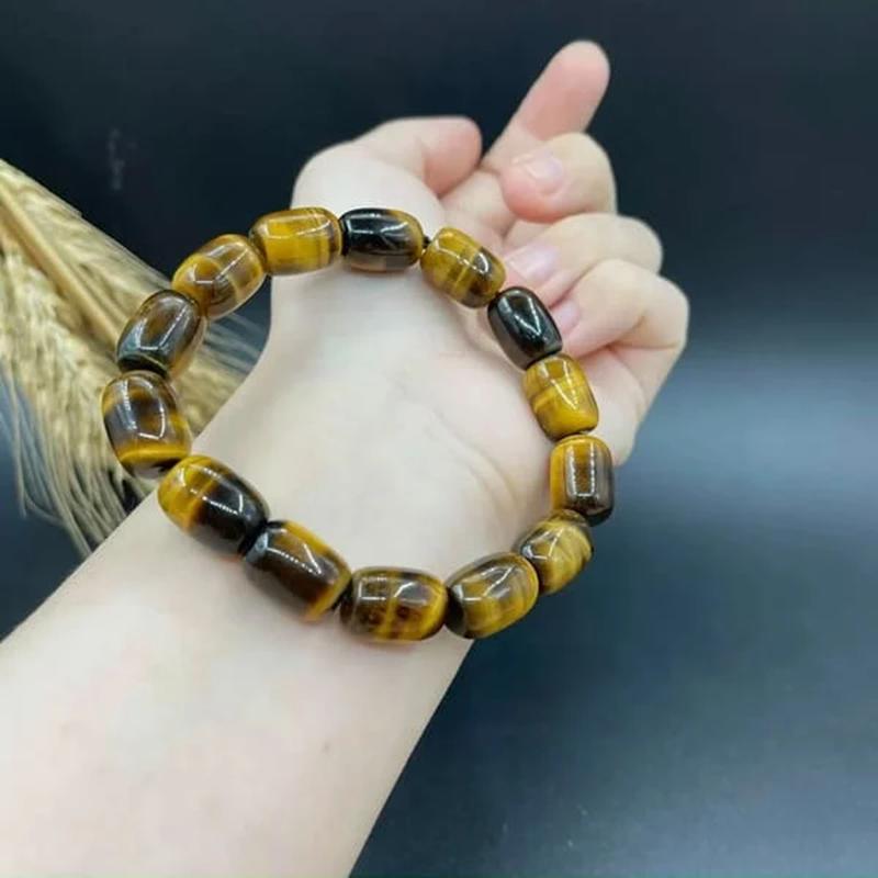 Quan sát màu sắc và vân của đá mắt hổ để nhận biết đá giả