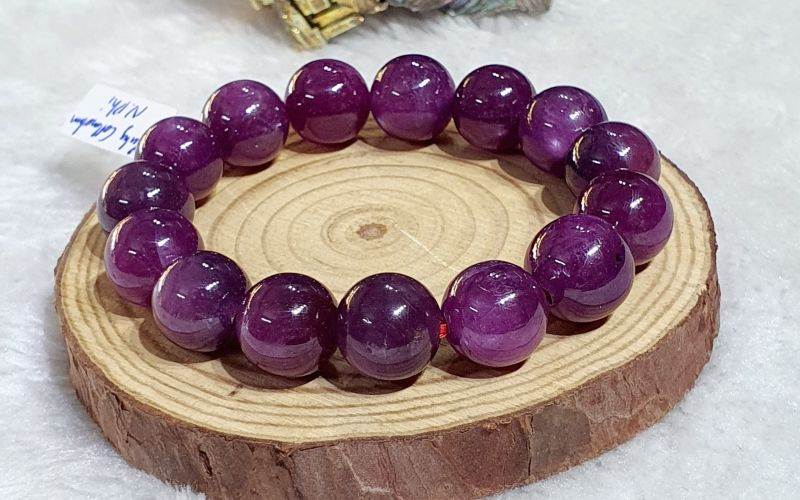 Khách hàng thường chọn số hạt vòng phong thủy là lẻ