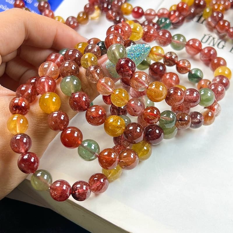 Các vật phẩm phong thủy nên đeo để giảm vận hạn