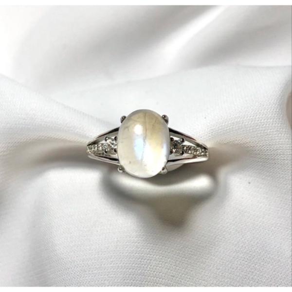 Tránh để đá mặt trăng tiếp xúc với axit