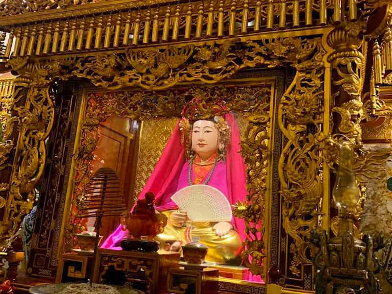 Truyền thuyết 2 về cô Chín Giếng