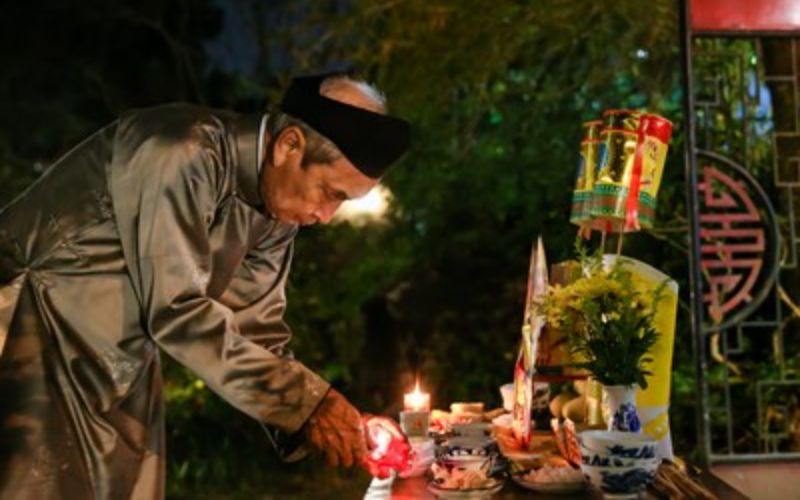 Văn khấn vào giao thừa chi tiết số 1