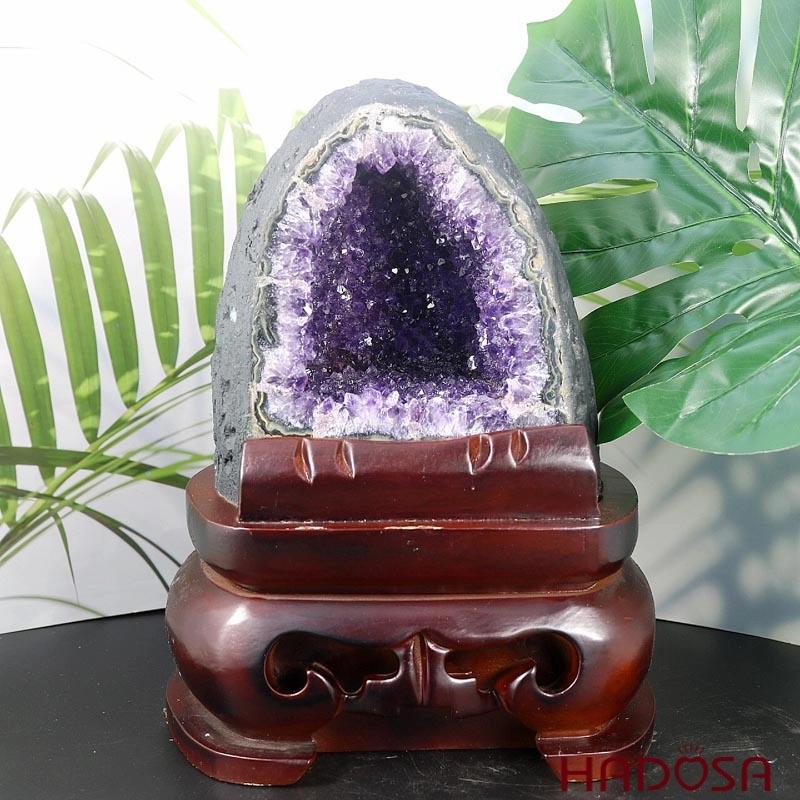 Hang thạch anh tím 6A mang vẻ đẹp bí ẩn