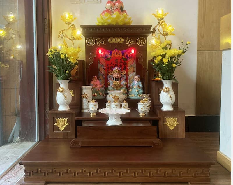 Việc làm bàn thờ Thần Tài và Ông Địa có nhiều ý nghĩa quan trọng