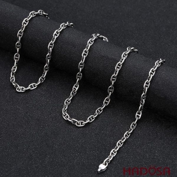 Mẫu dây chuyền mắt xích bạc cá tính