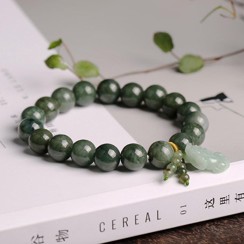 Vòng tay ngọc bích nhiều viên