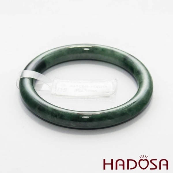 Vòng tay phong thủy ngọc cẩm thạch phỉ thúy cho bé