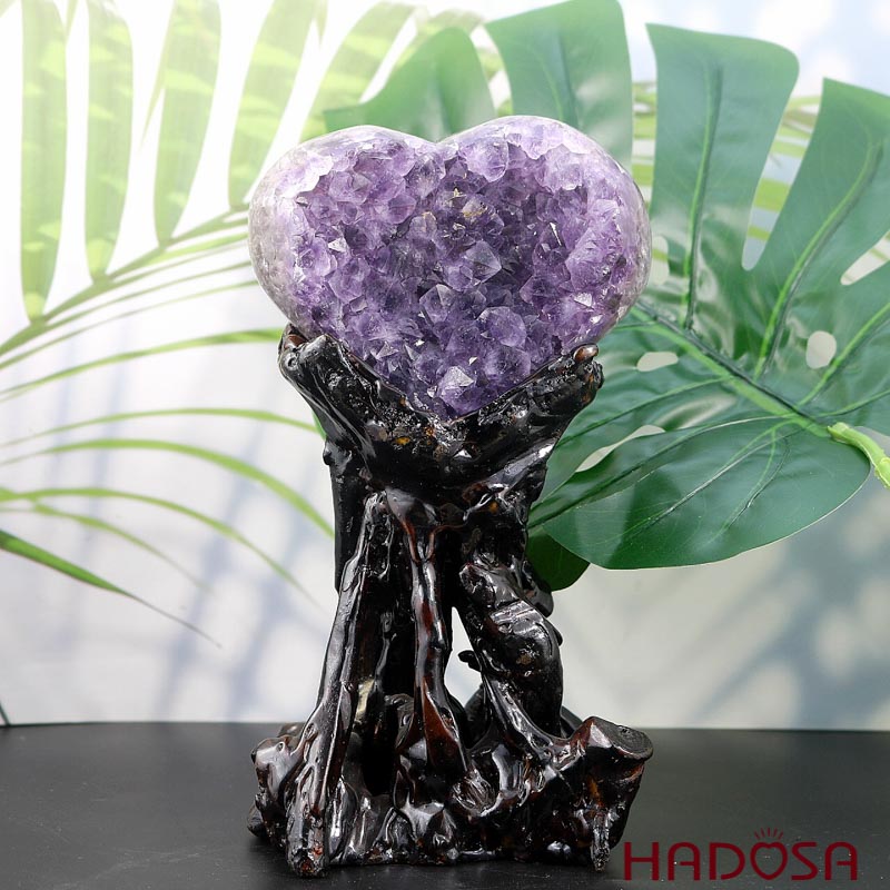 Tim thạch anh tím 690gr