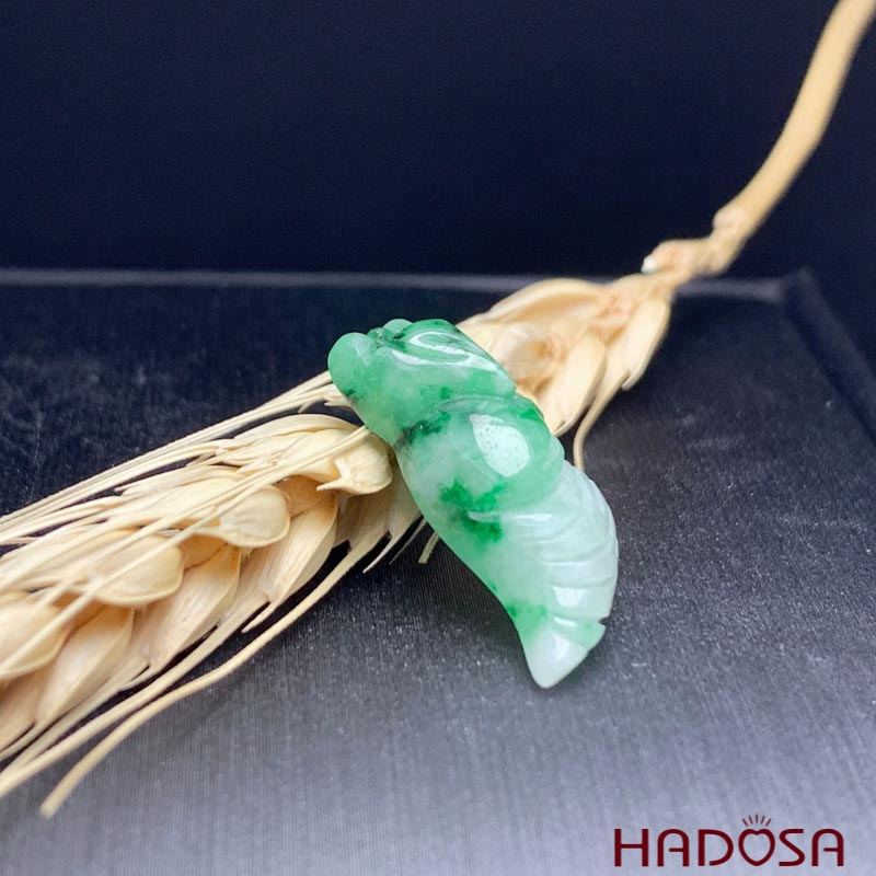 Cữu Vĩ Hồ Ngọc Cẩm Thạch vân lý