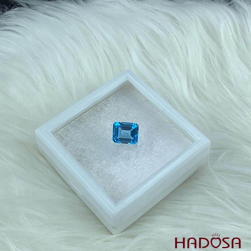 Swiss Topaz chữ nhật 10*12mm