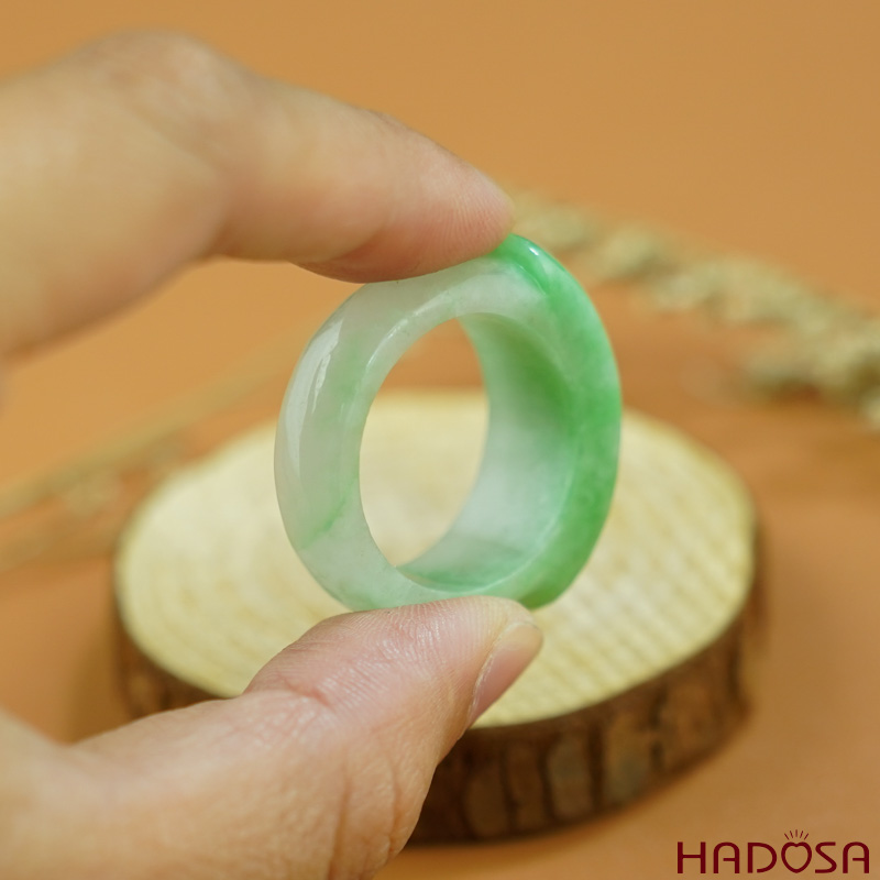 Nhẫn Cẩm Thạch yên ngựa trắng lý size 26