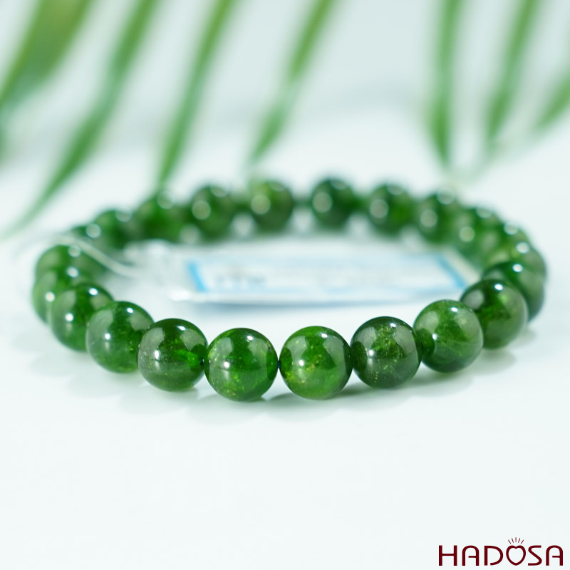 Vòng đá Diopside 8mm chuẩn 5A