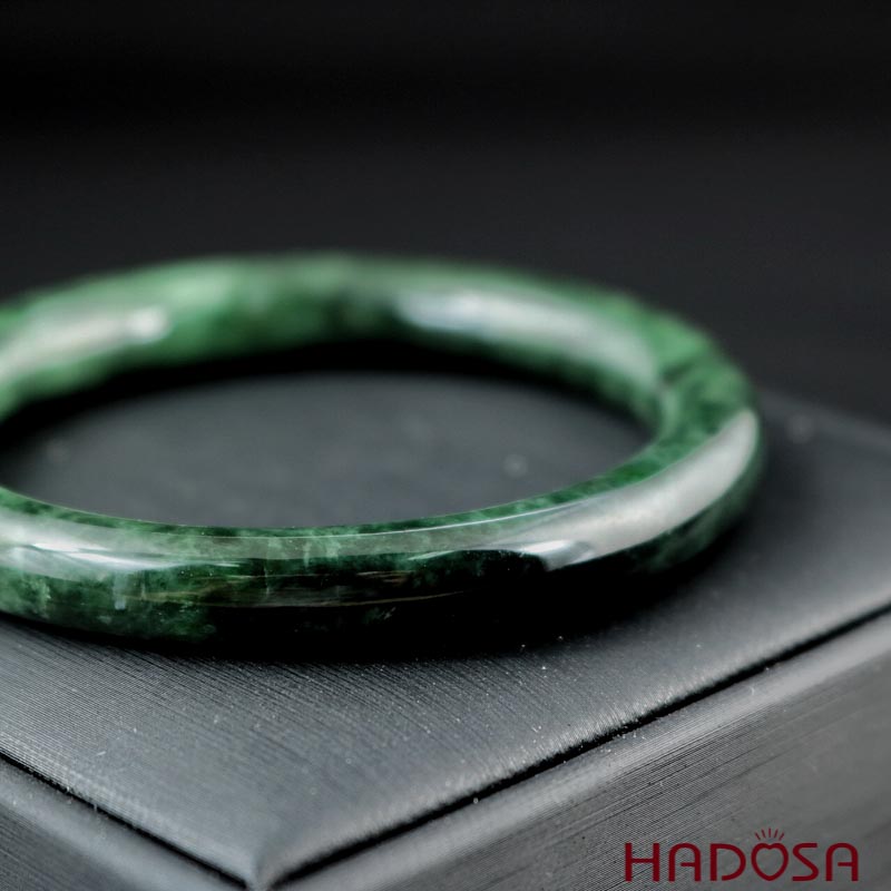 Vòng Cẩm Thạch tròn xanh ngọc đậm ni 52