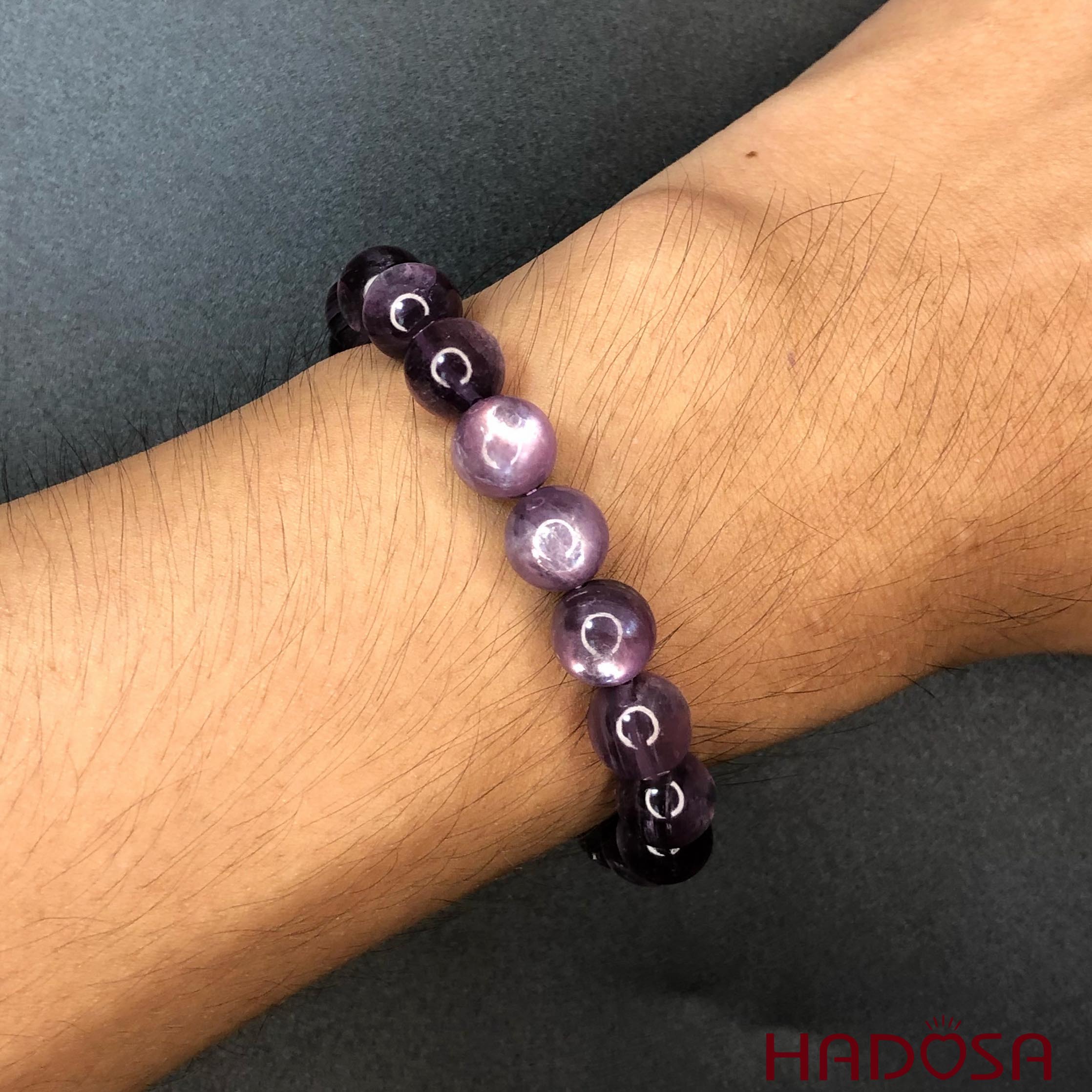 Vòng đá Lepidolite ánh titan