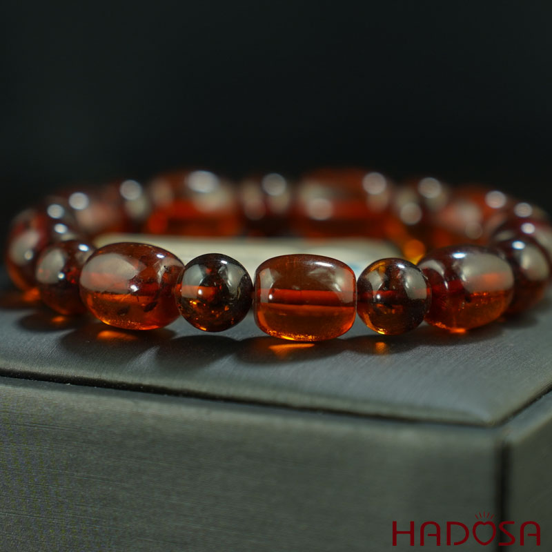 Vòng Hổ Phách Baltic huyết đỏ 9*11mm