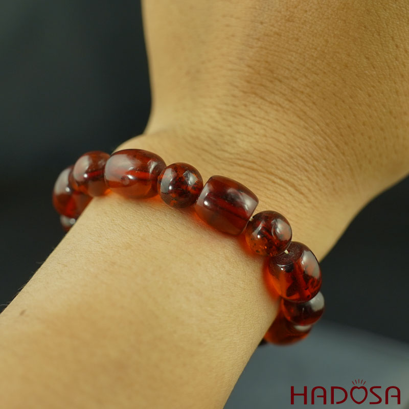 Vòng Hổ Phách Baltic huyết đỏ 9*11mm