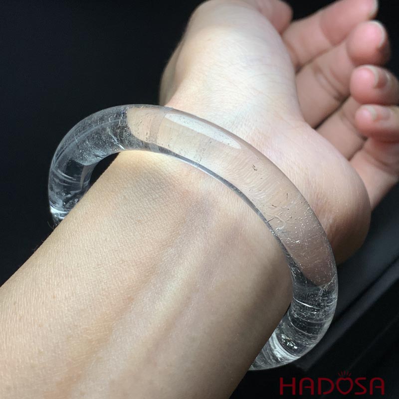 Vòng kiềng thạch anh trắng tròn 52mm