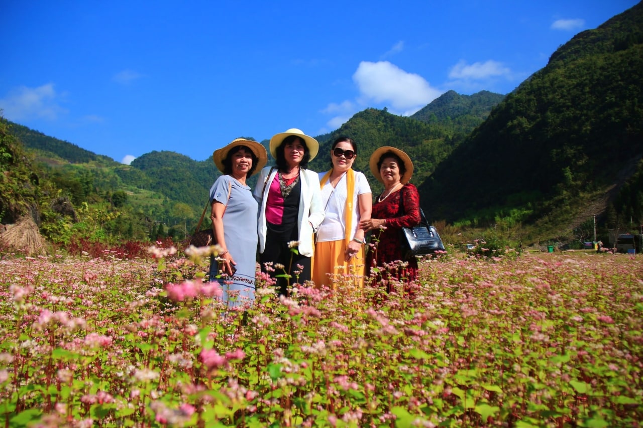 tour-ha-giang-mua-tam-giac-mach