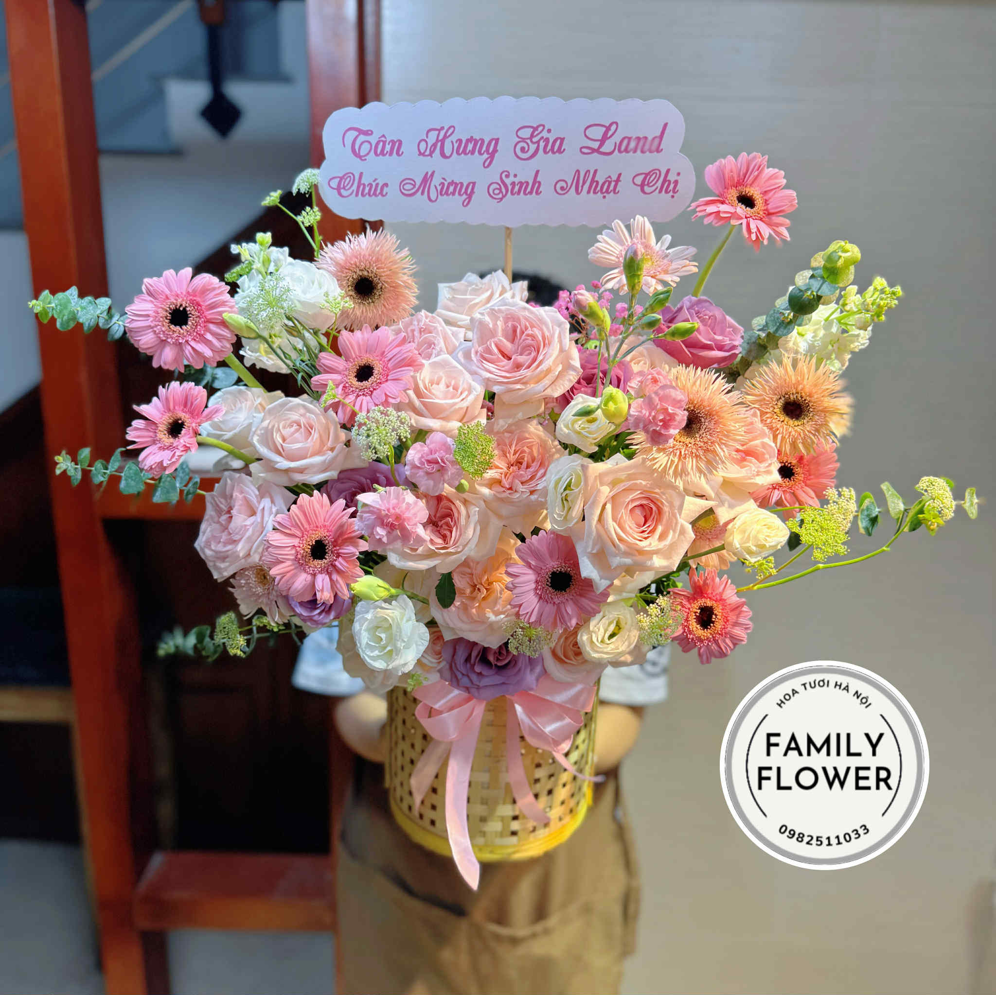Lẵng hoa tone hồng tặng chúc mừng sinh nhật tại Hà Nội