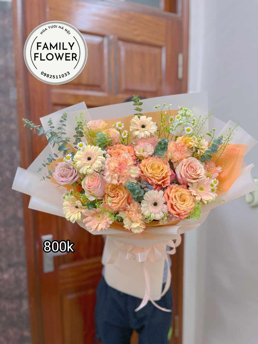 Những bó hoa tươi với nhiều tone màu sắc khác nhau để tặng nhân dịp 20/10 tại Hà Nội