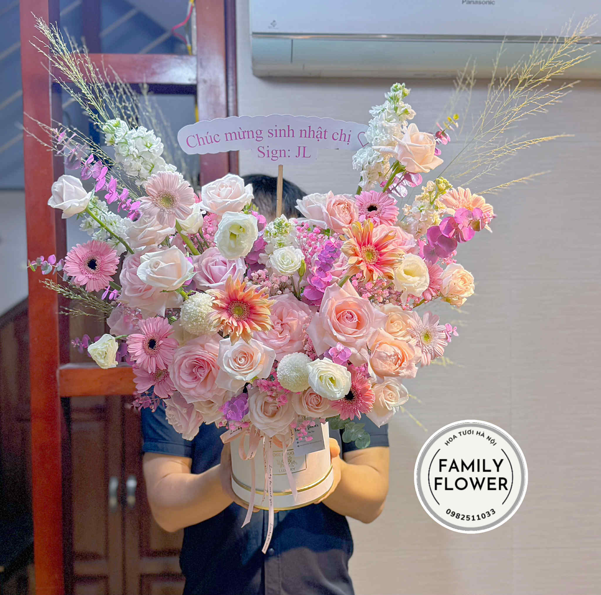 Lẵng hoa tặng chúc mừng Hà Nội