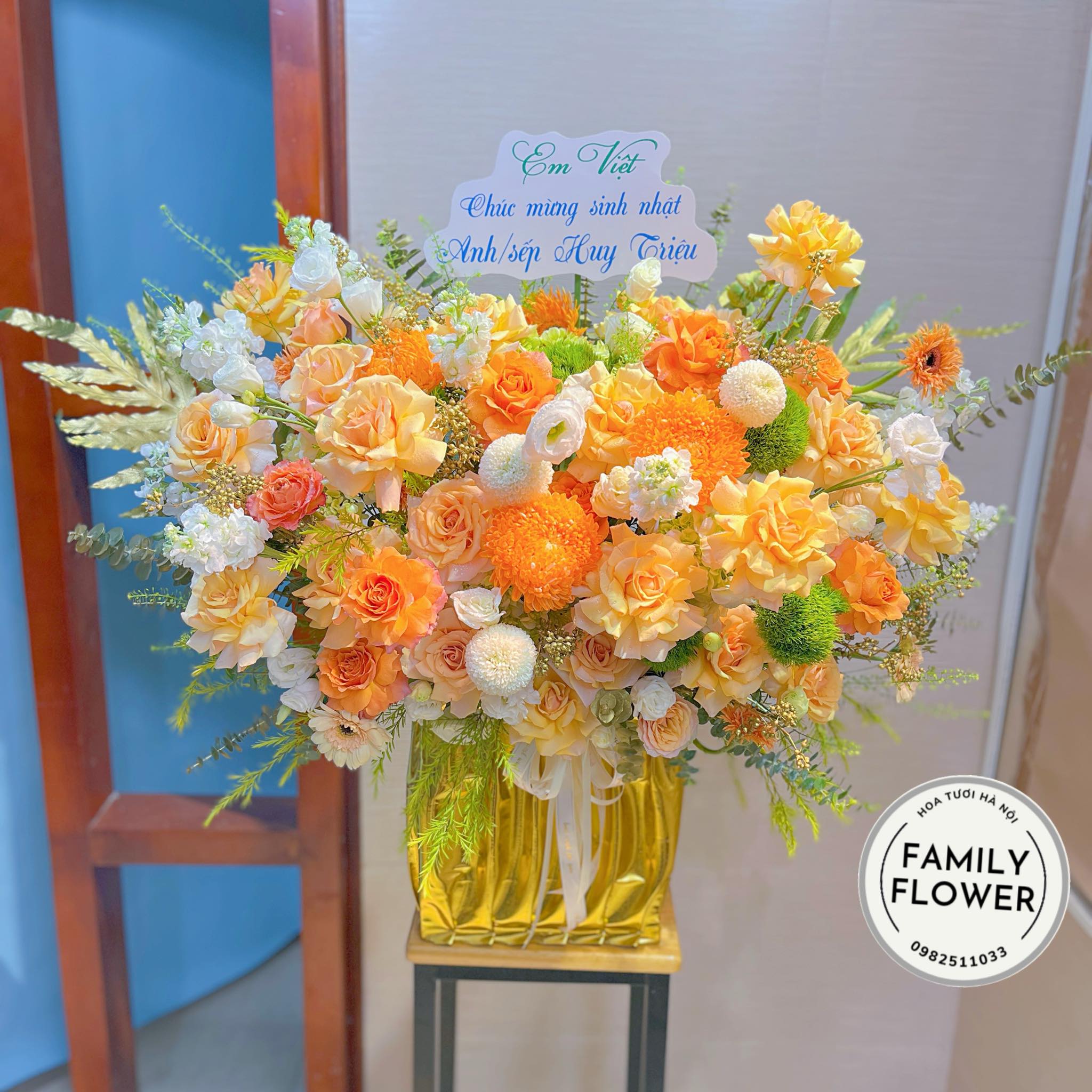 Lẵng hoa tone cam vàng tặng sếp nam ở quận Cầu Giấy , Ba Đình Hà Nội. Hoa tặng sếp