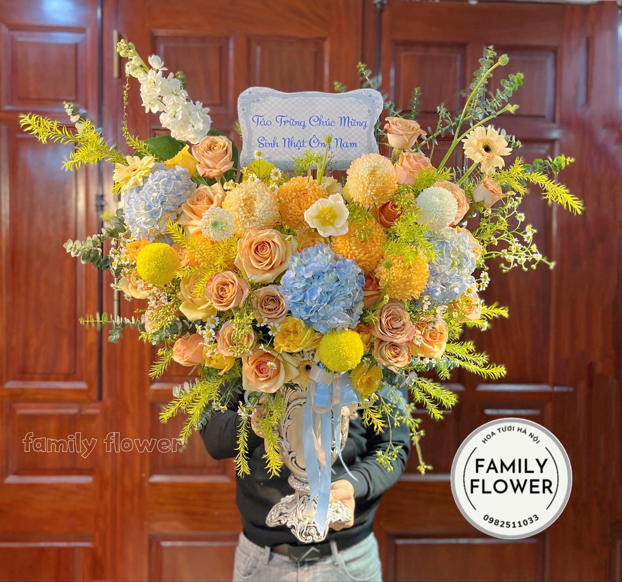Bình hoa tặng sinh nhật sếp , giám đốc , đối tác quan trọng quận Cầu Giấy , Đống Đa , Hoàn Kiếm Hà Nội