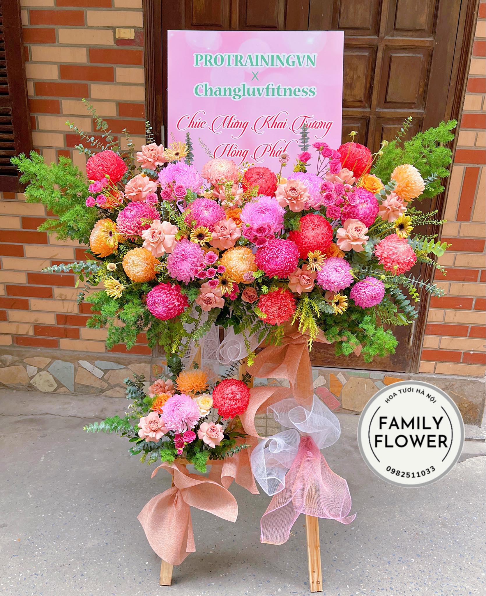 Kệ hoa khung tranh tặng chúc mừng khai Trương tại Cầu Giấy Hà Nội ! Hoa khai trương tại Hà Nội ! Mua hoa tươi online Hà Nội