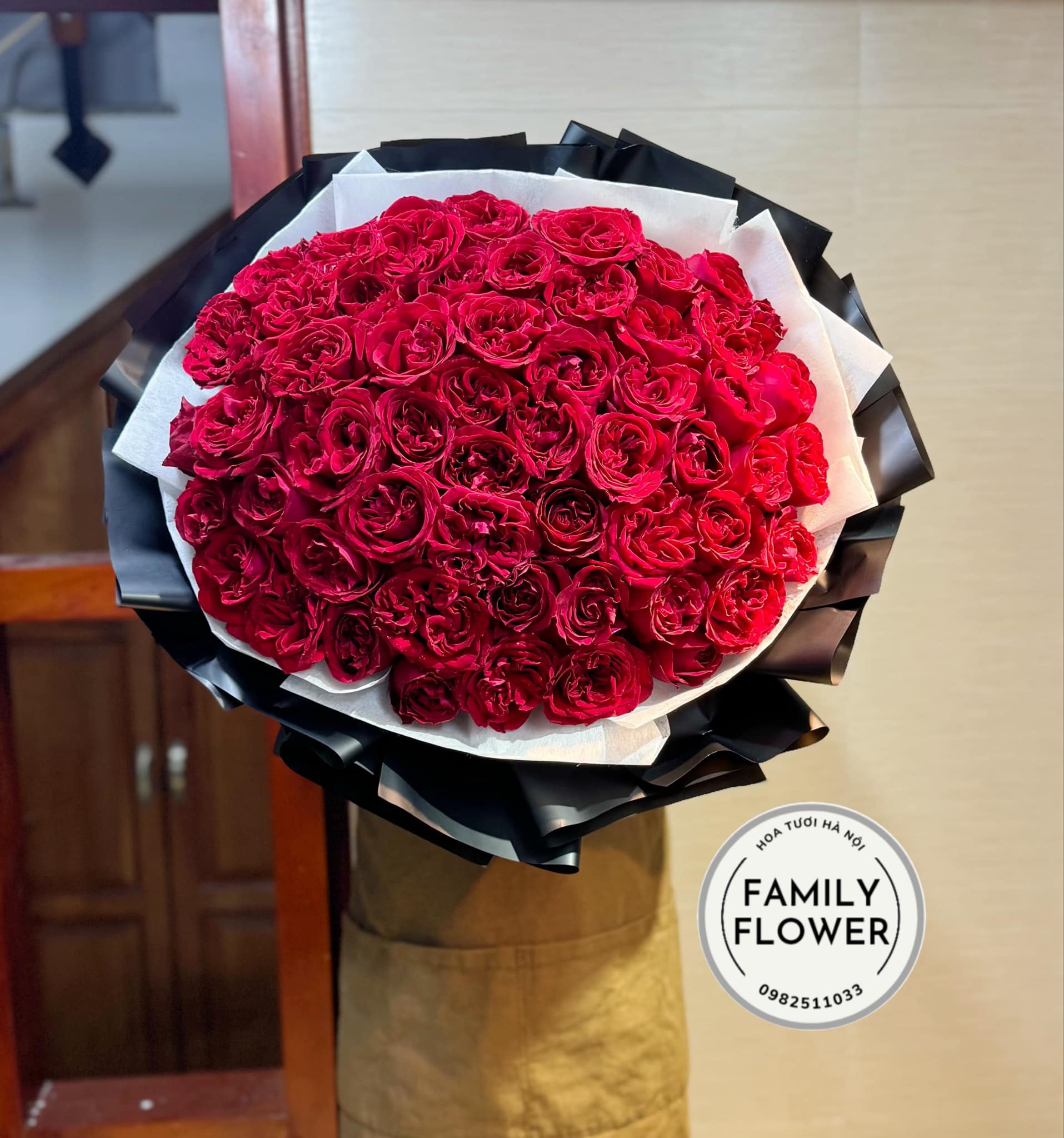 Bó hoa hồng đỏ tặng người yêu nhân dịp 20 tháng 10 ở Hà Nội ! Hoa 20 tháng 10