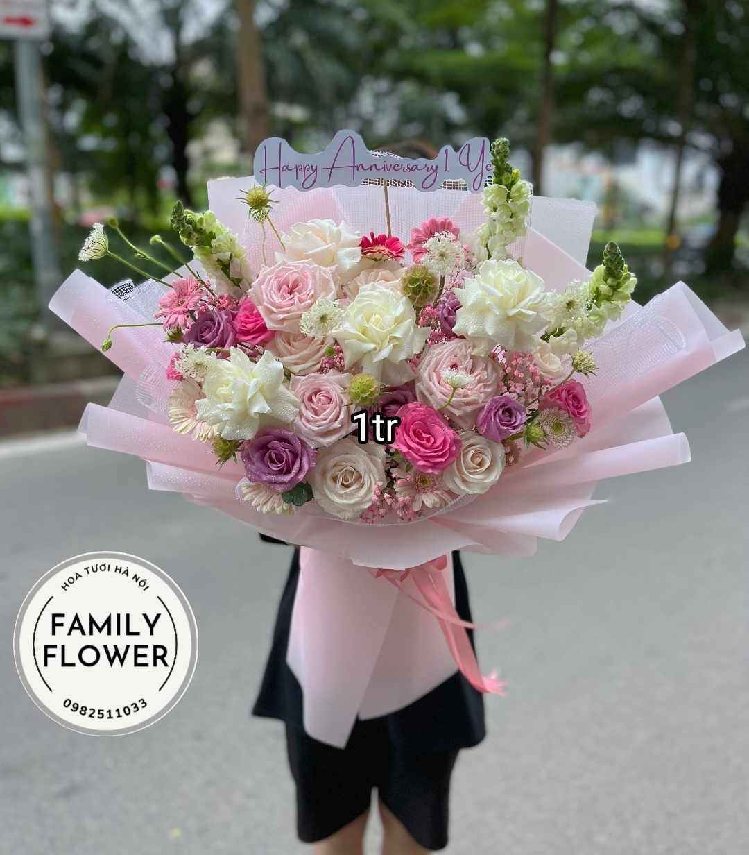 Những bó hoa tươi với nhiều tone màu sắc khác nhau để tặng nhân dịp 20/10 tại Hà Nội