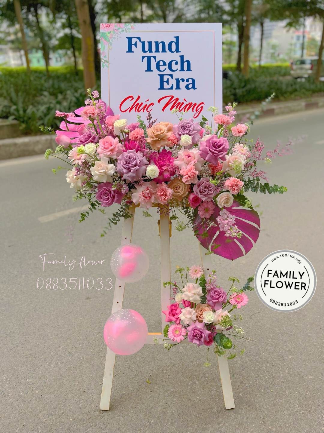 Đặt hoa tươi online Hà Nội ! Kệ hoa chúc mừng khai trương đẹp tại Hà Nội