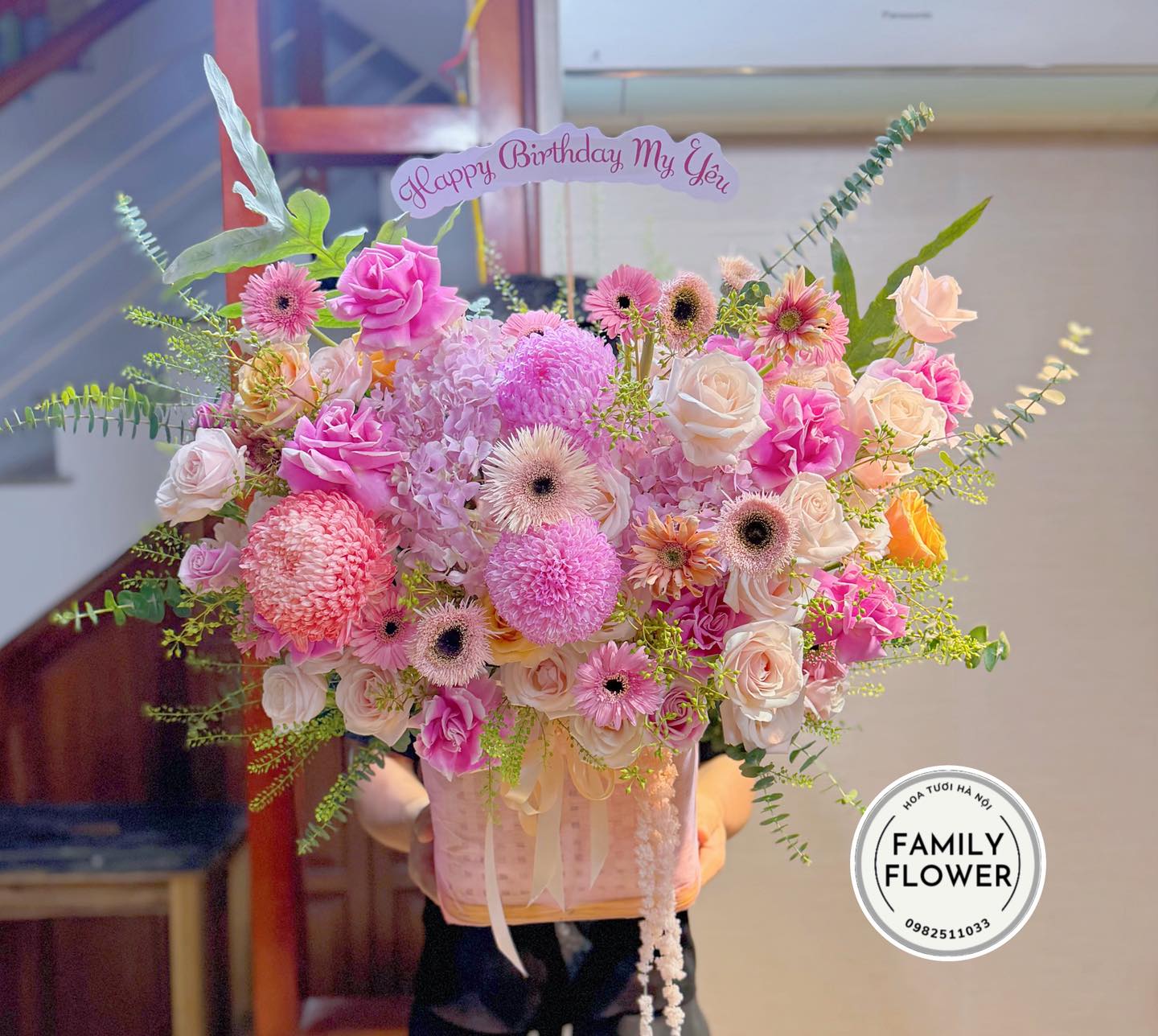 Lẵng hoa chúc mừng sinh nhật quận Cầu Giấy , quận Tây Hồ Hà Nội ! Mua hoa sinh nhật Hà Nội